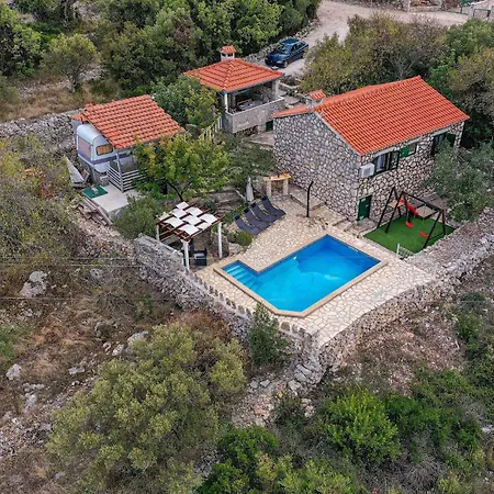 Stunning In With Wifi Holiday home *